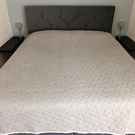 Apartman Thea Gomirje Esterno foto